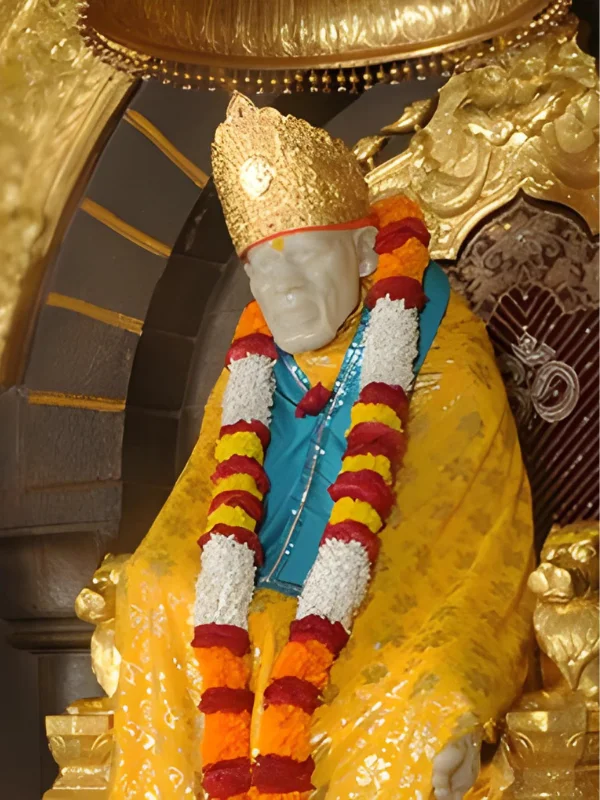taxi service available in shirdi